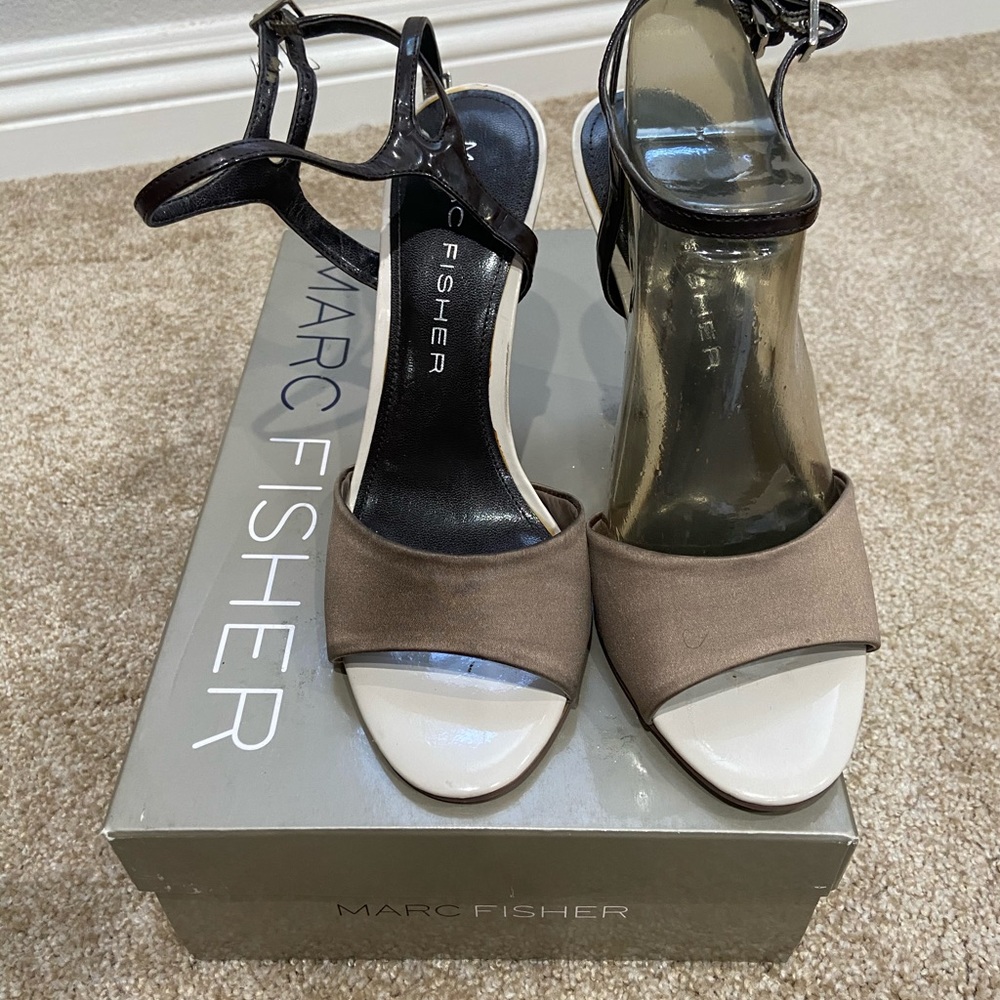 Dress sandal